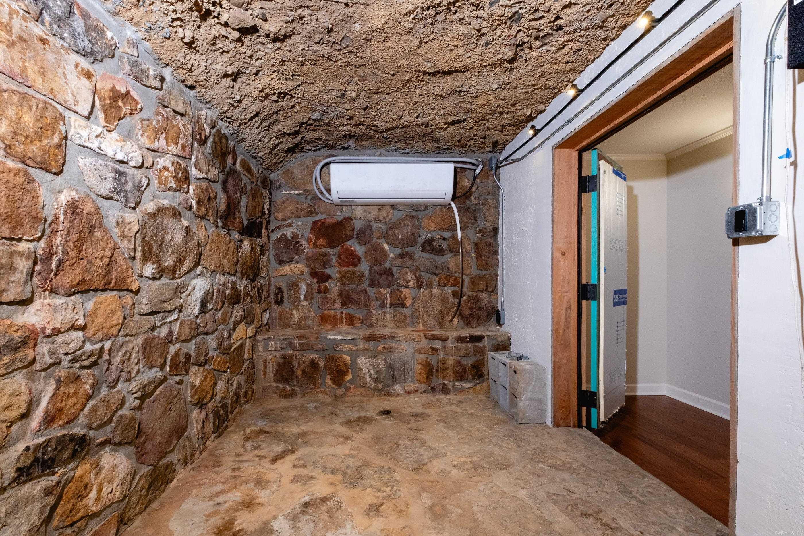 EAST PALISADES - Residential