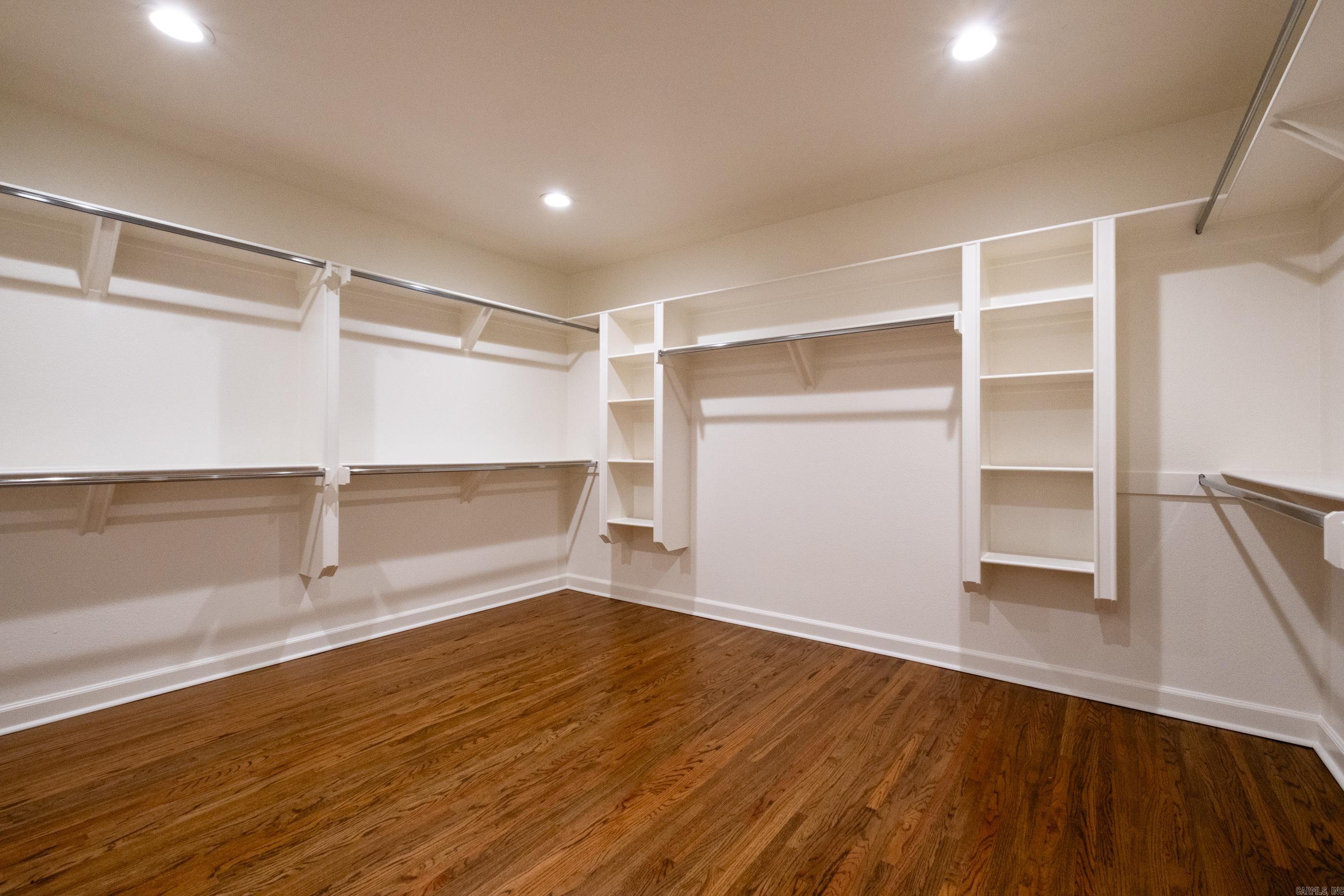 EAST PALISADES - Residential