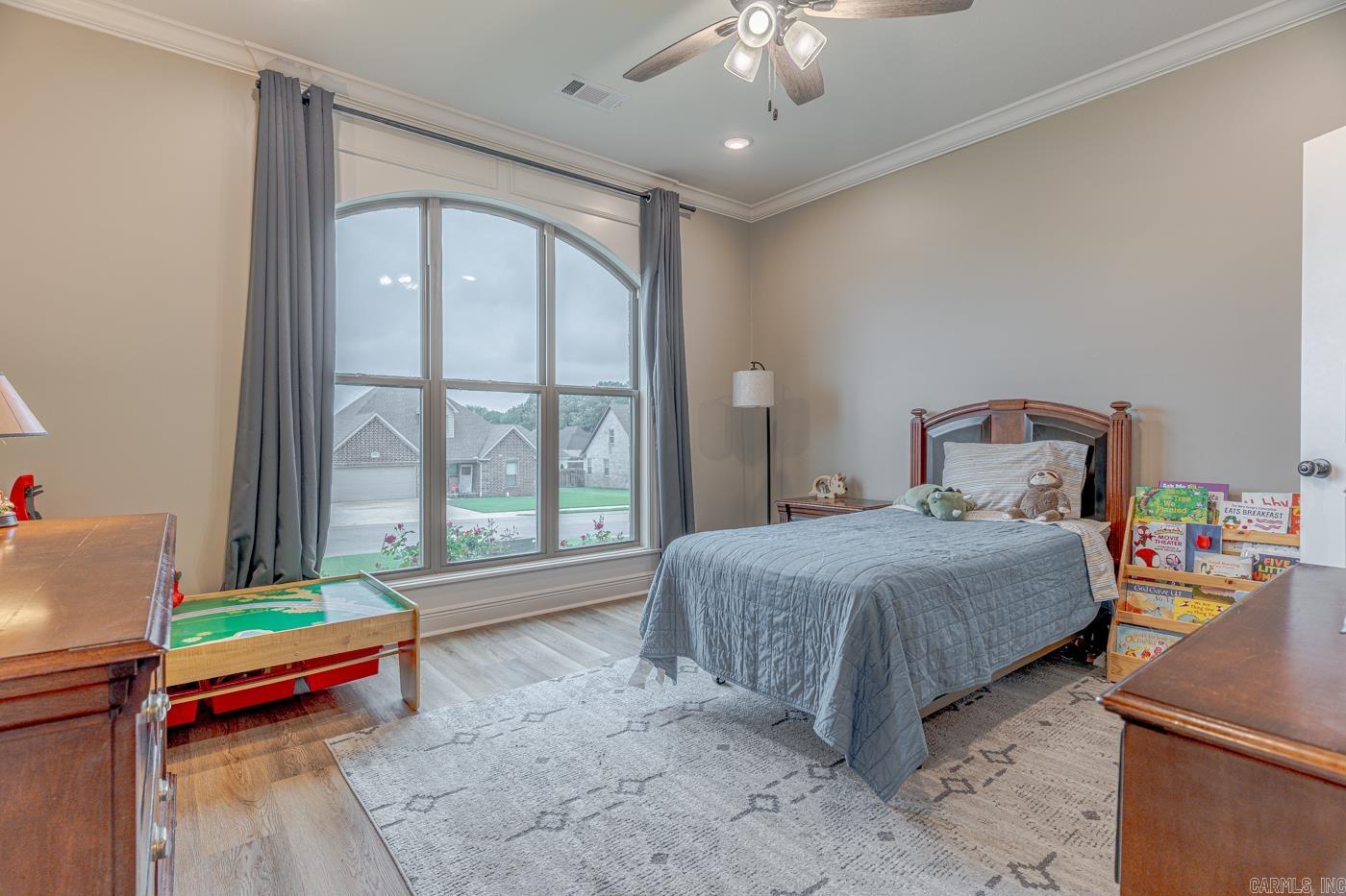 WHISPERING HILLS PHASE III REPLA - Residential