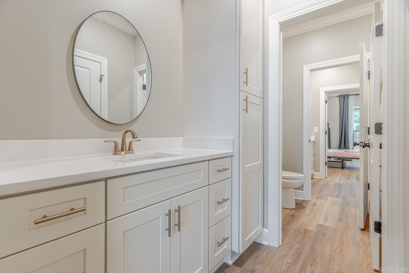 WHISPERING HILLS PHASE III REPLA - Residential