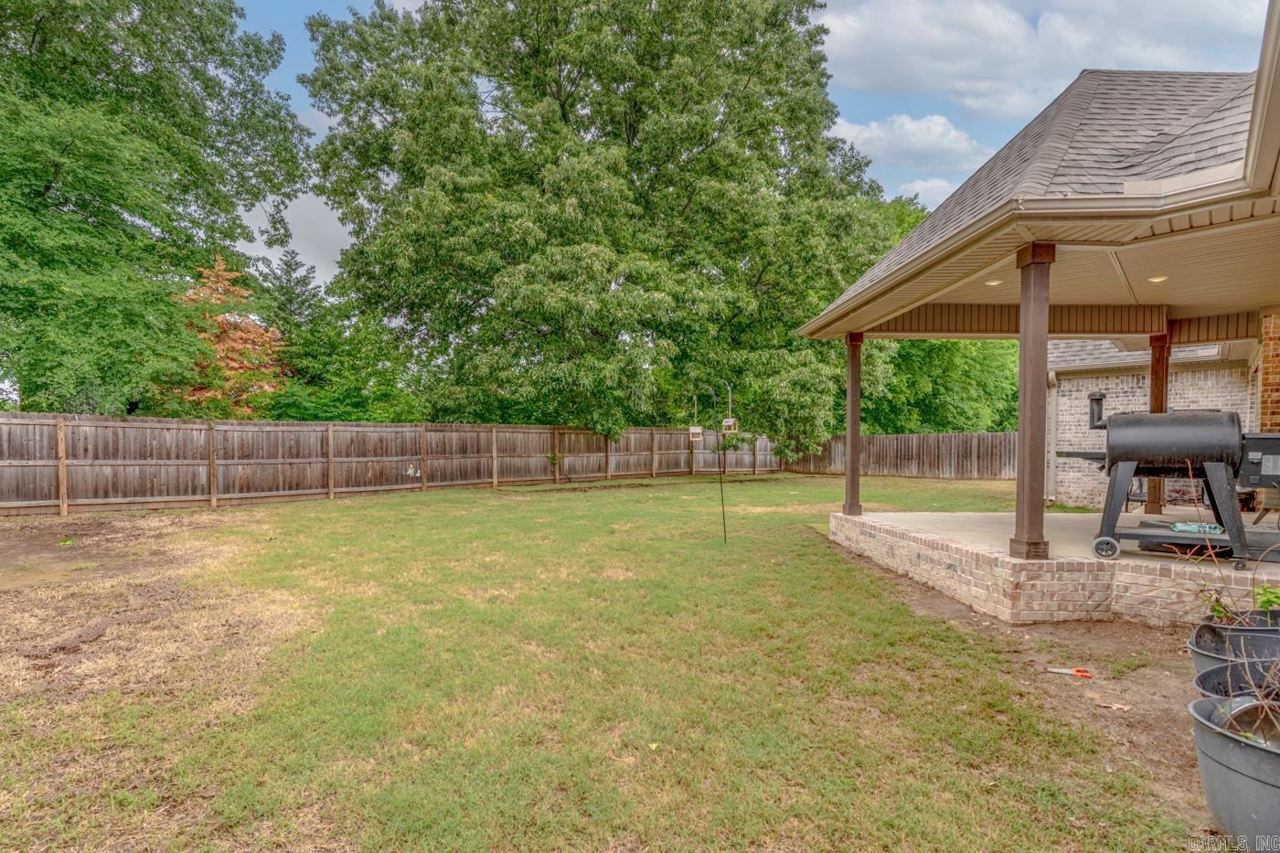 WHISPERING HILLS PHASE III REPLA - Residential