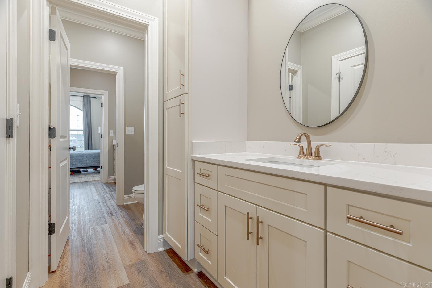 WHISPERING HILLS PHASE III REPLA - Residential
