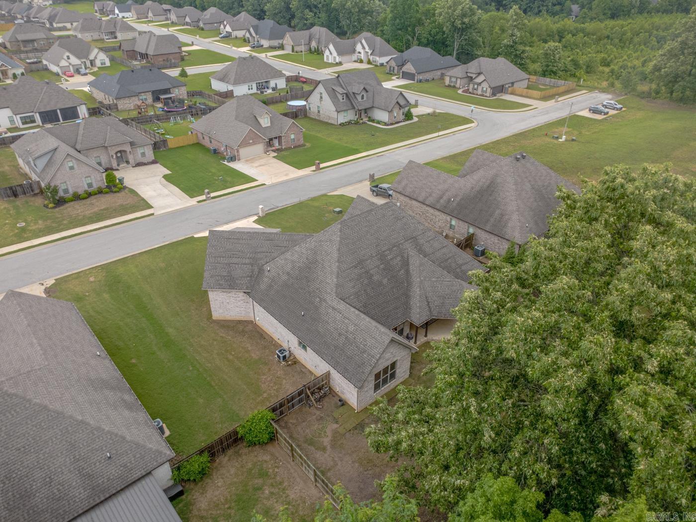WHISPERING HILLS PHASE III REPLA - Residential