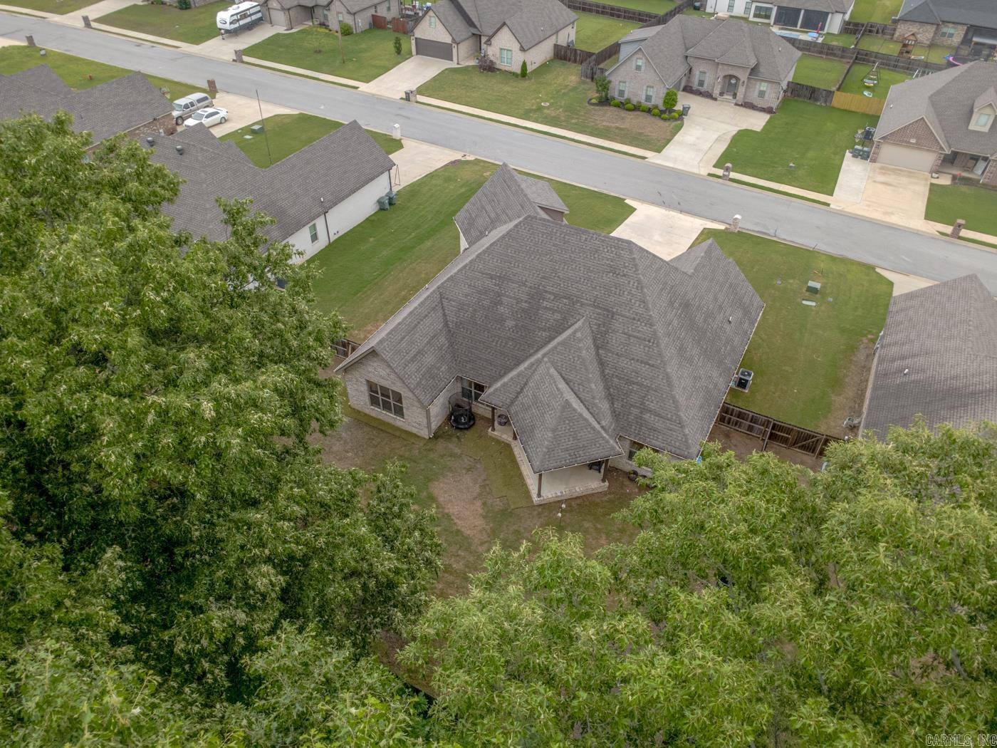 WHISPERING HILLS PHASE III REPLA - Residential