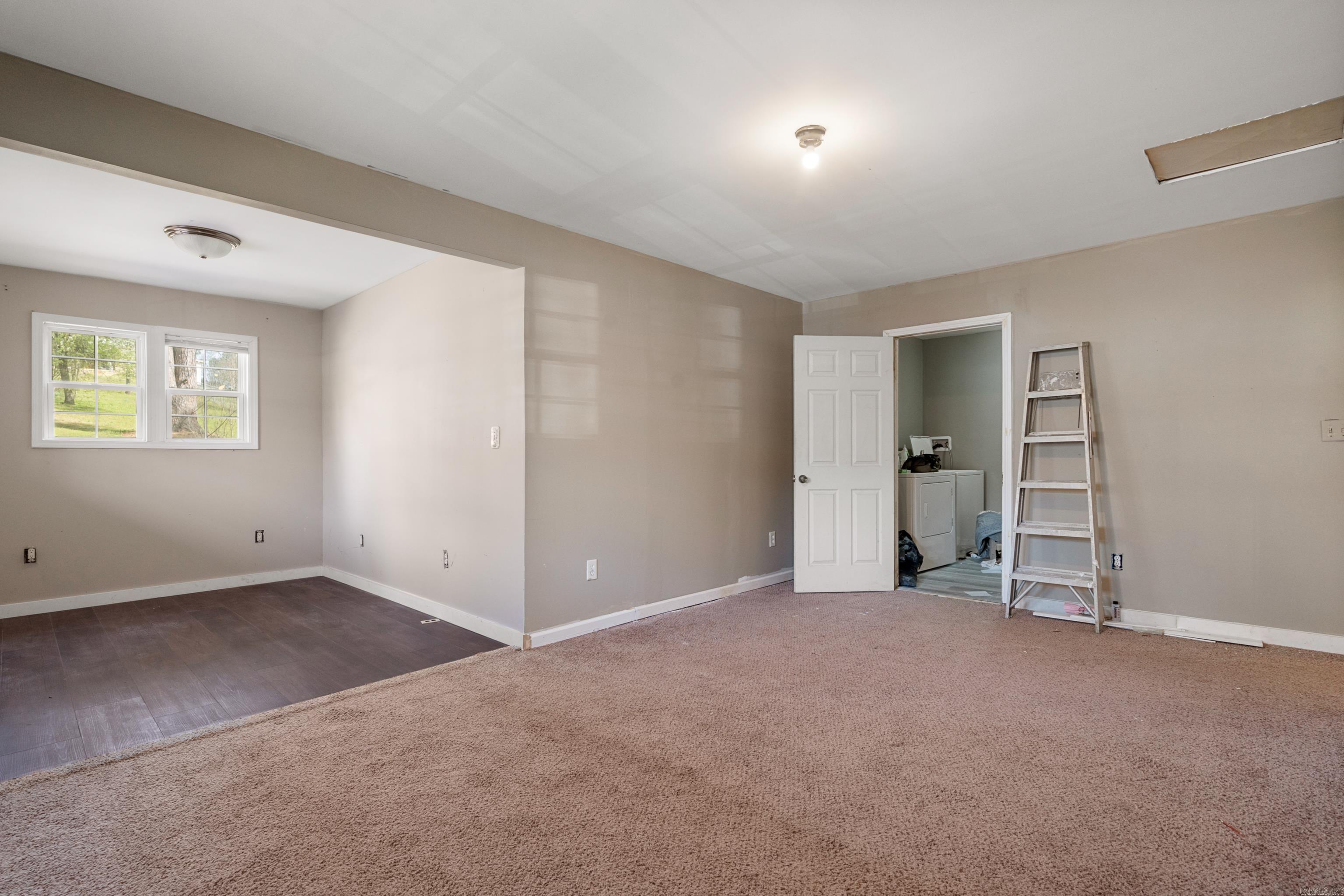 AYERS, HANK - Residential