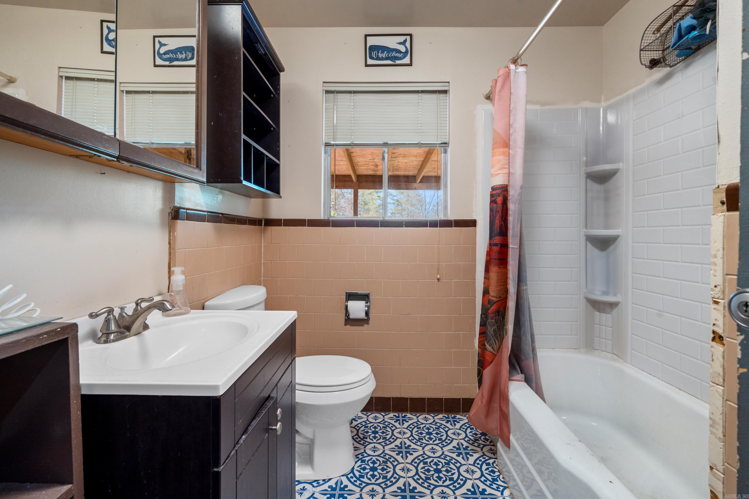 AYERS, HANK - Residential