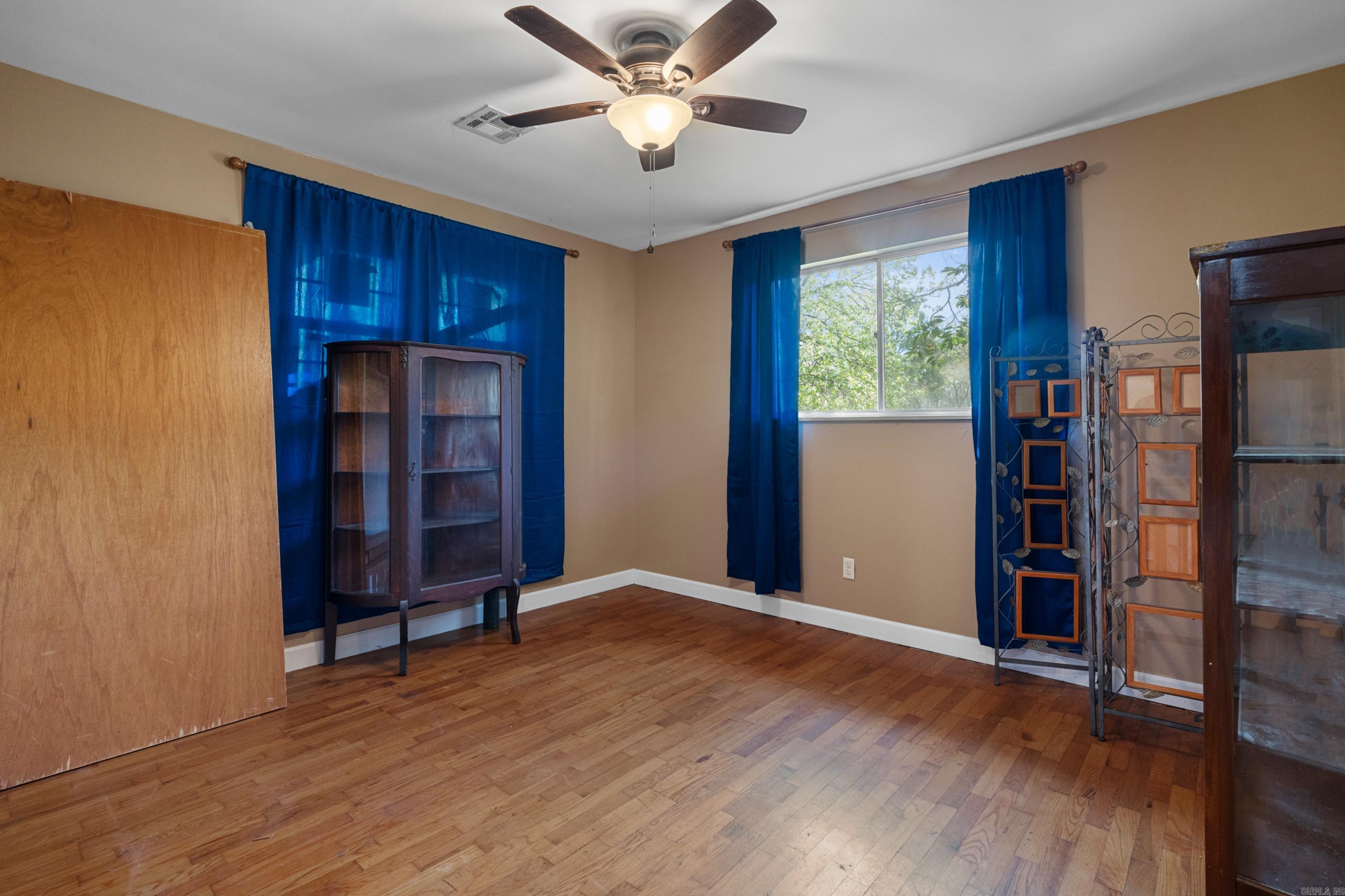 AYERS, HANK - Residential