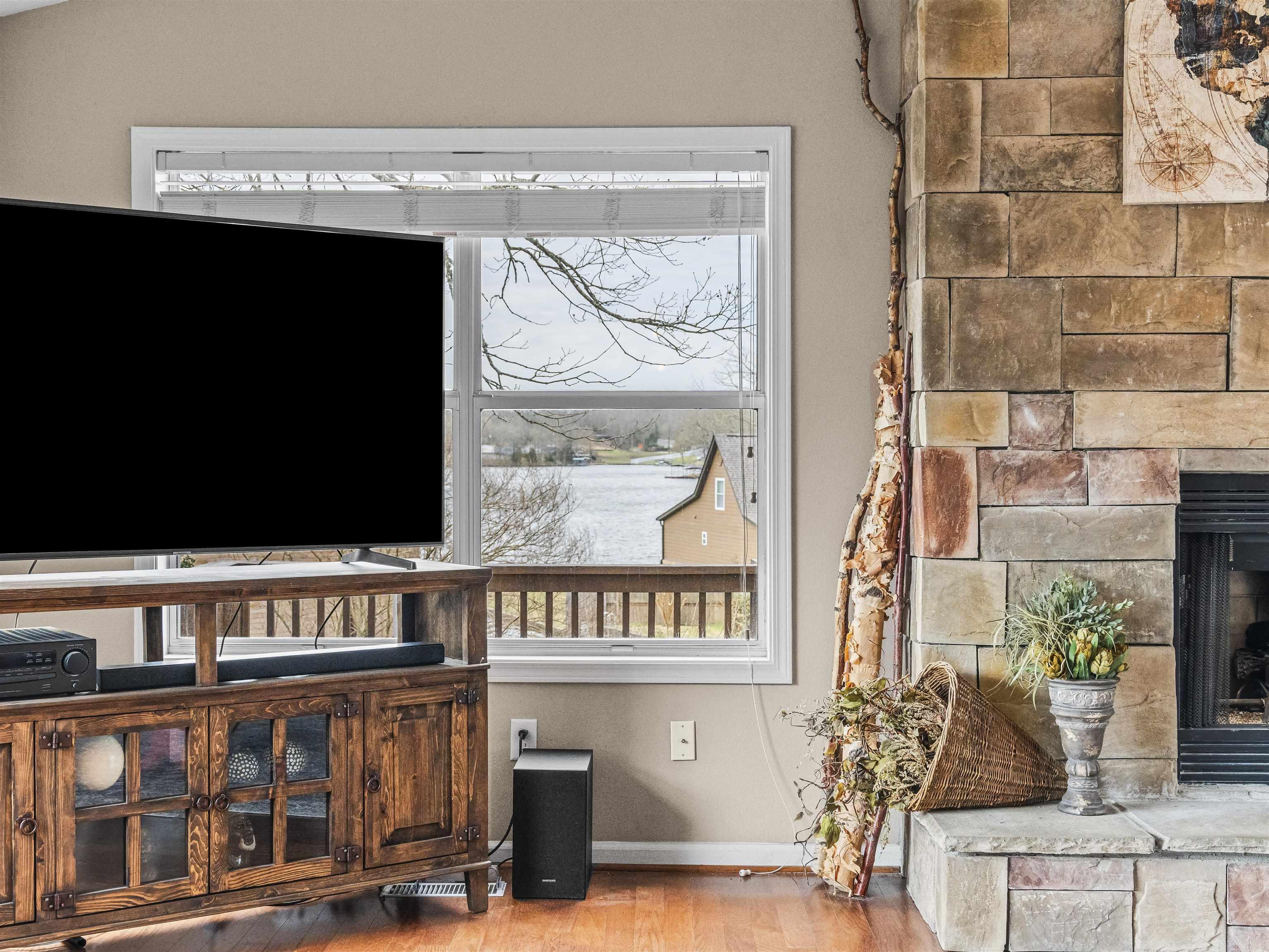 THORNTON FERRY ESTATES - Residential