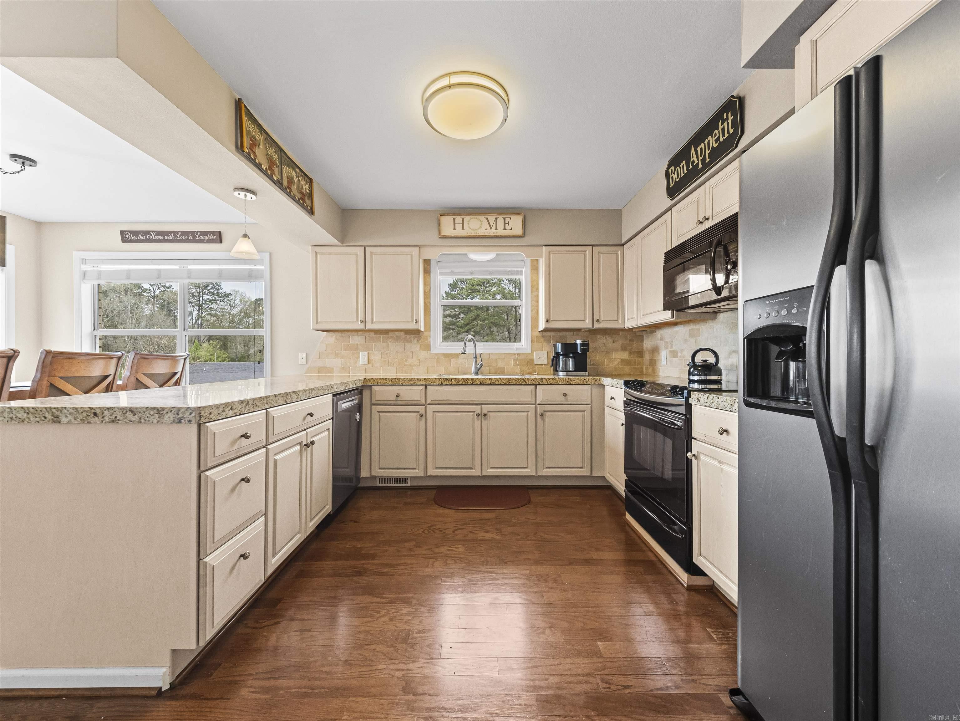 THORNTON FERRY ESTATES - Residential