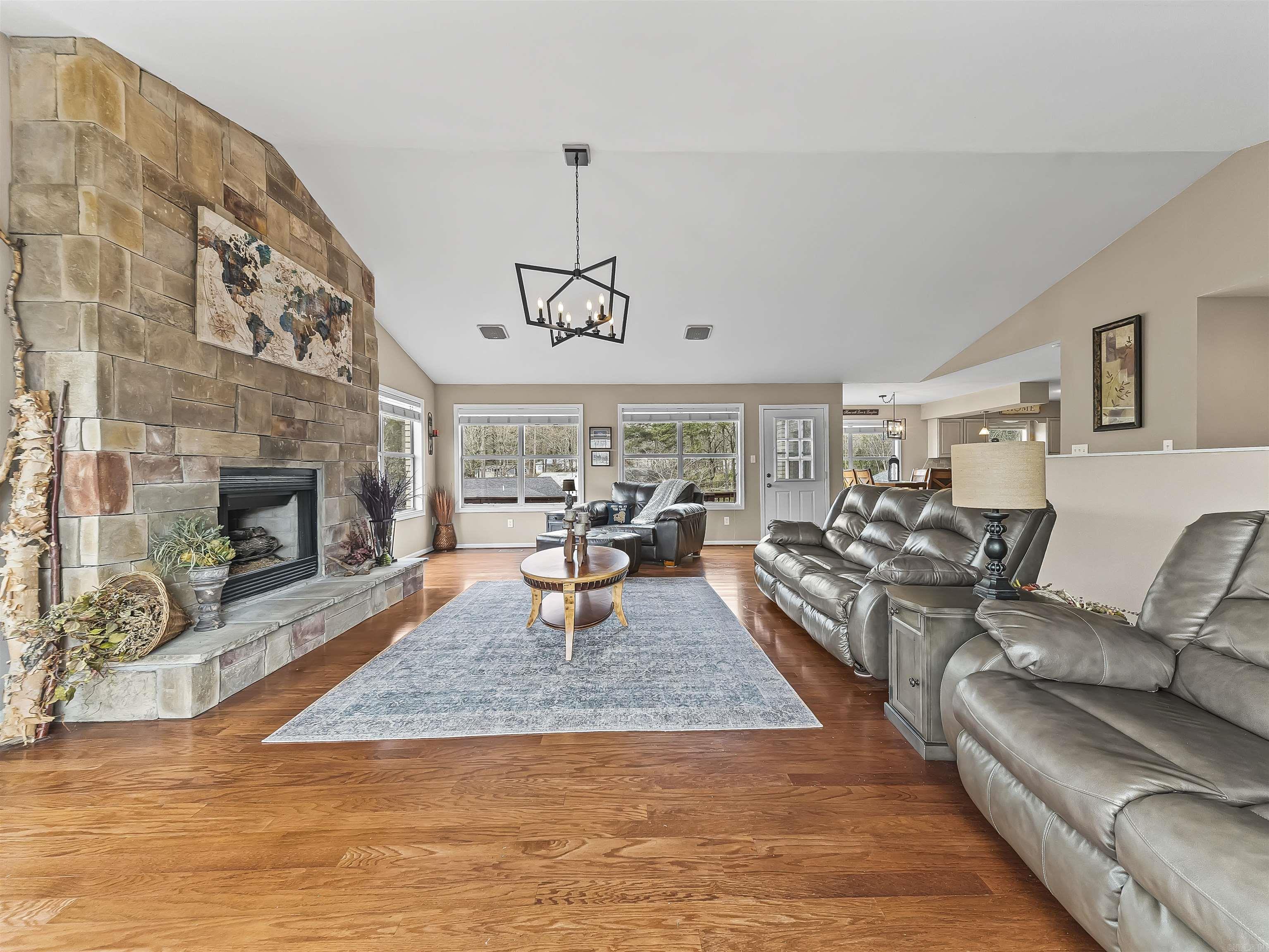 THORNTON FERRY ESTATES - Residential