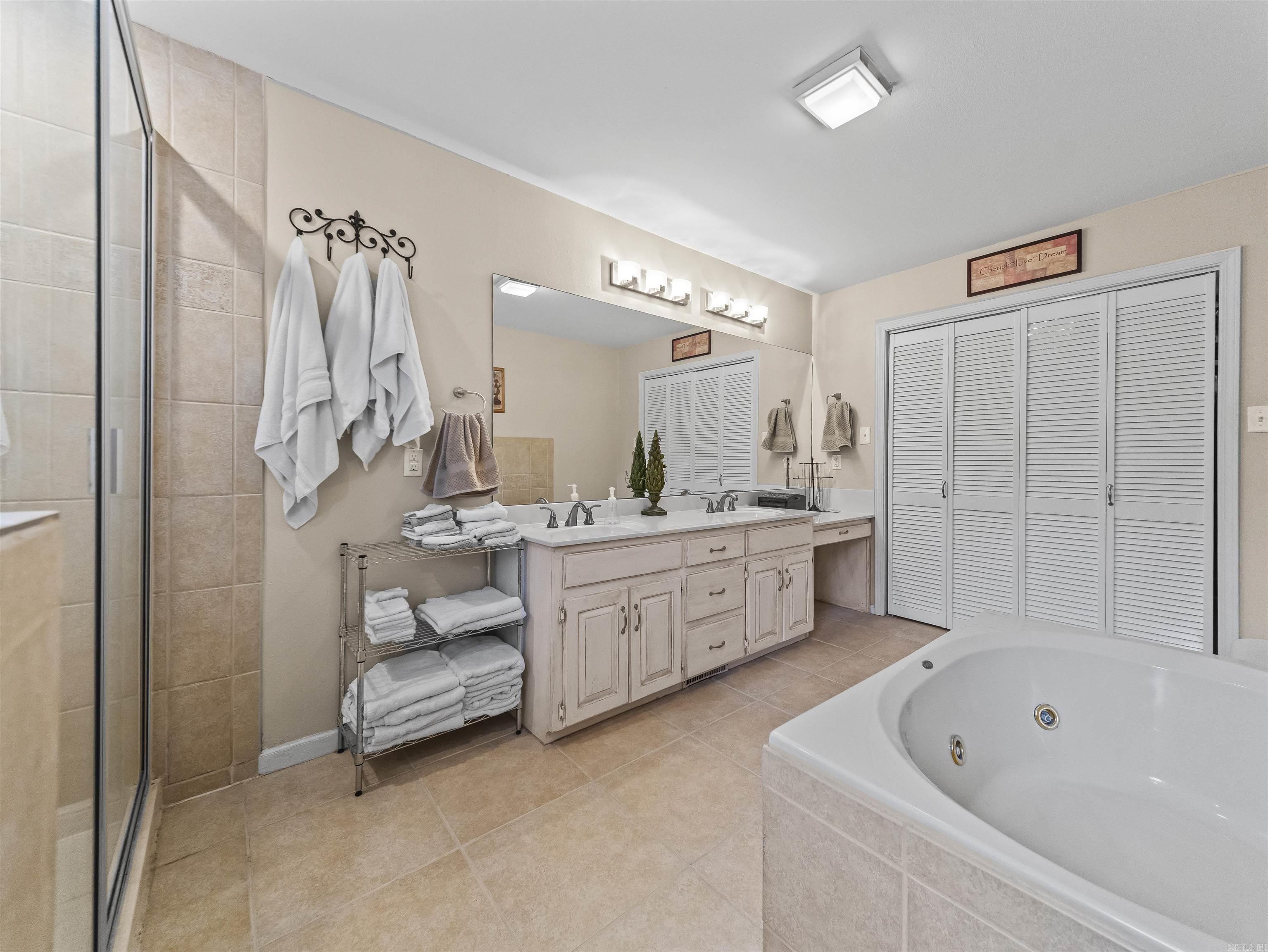 THORNTON FERRY ESTATES - Residential