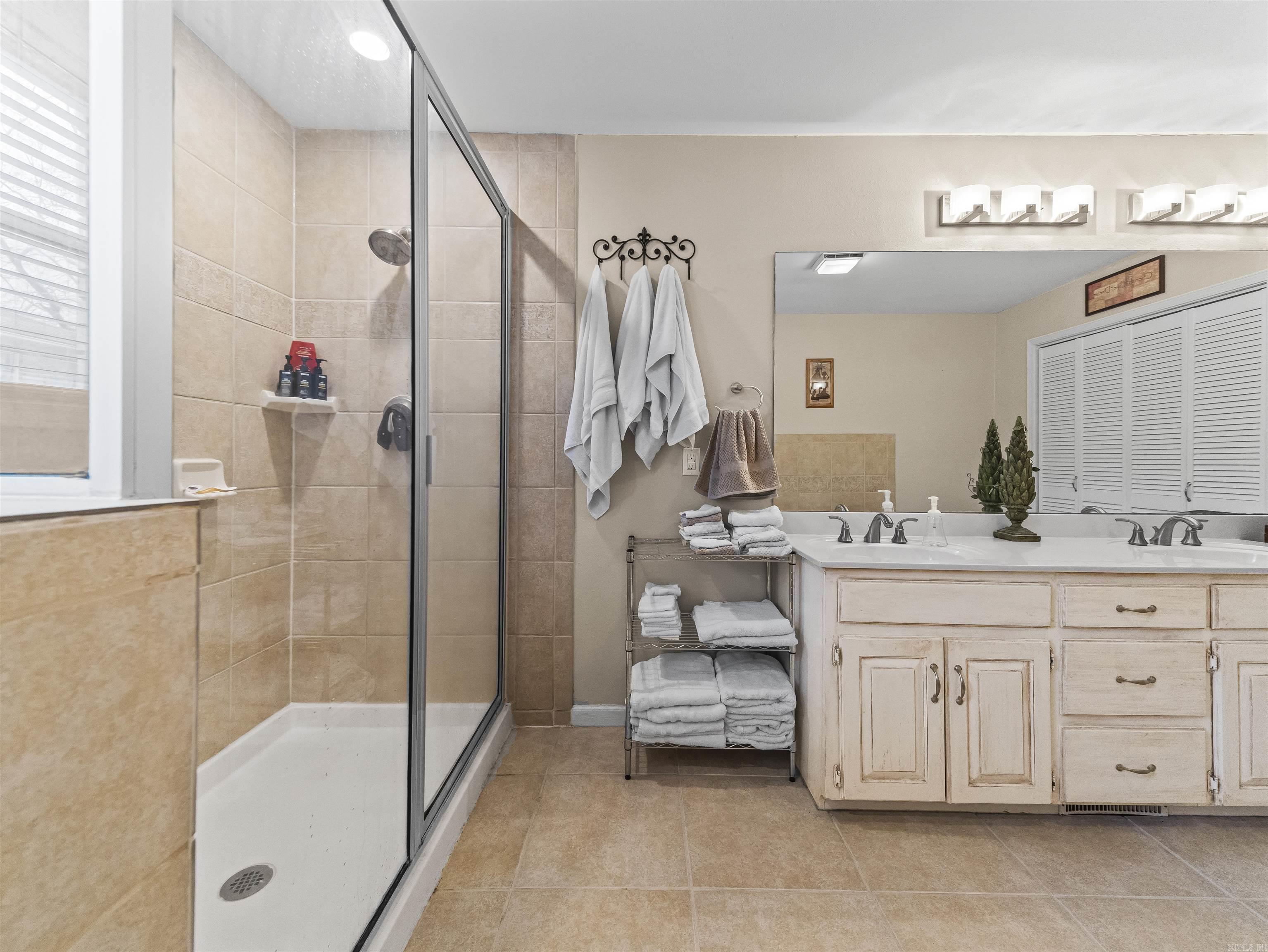 THORNTON FERRY ESTATES - Residential