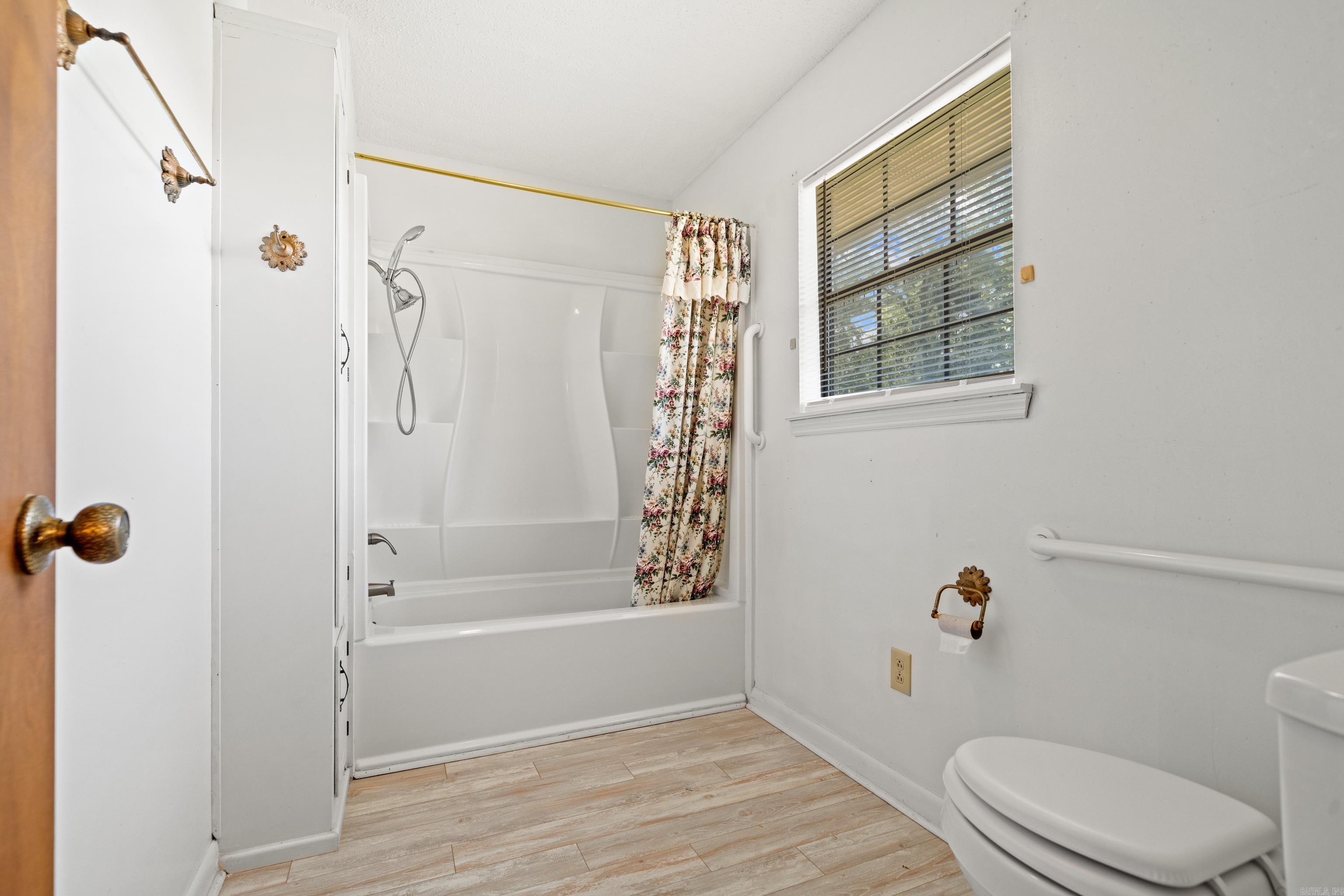 PRINCETON PIKE TRUCK - Residential