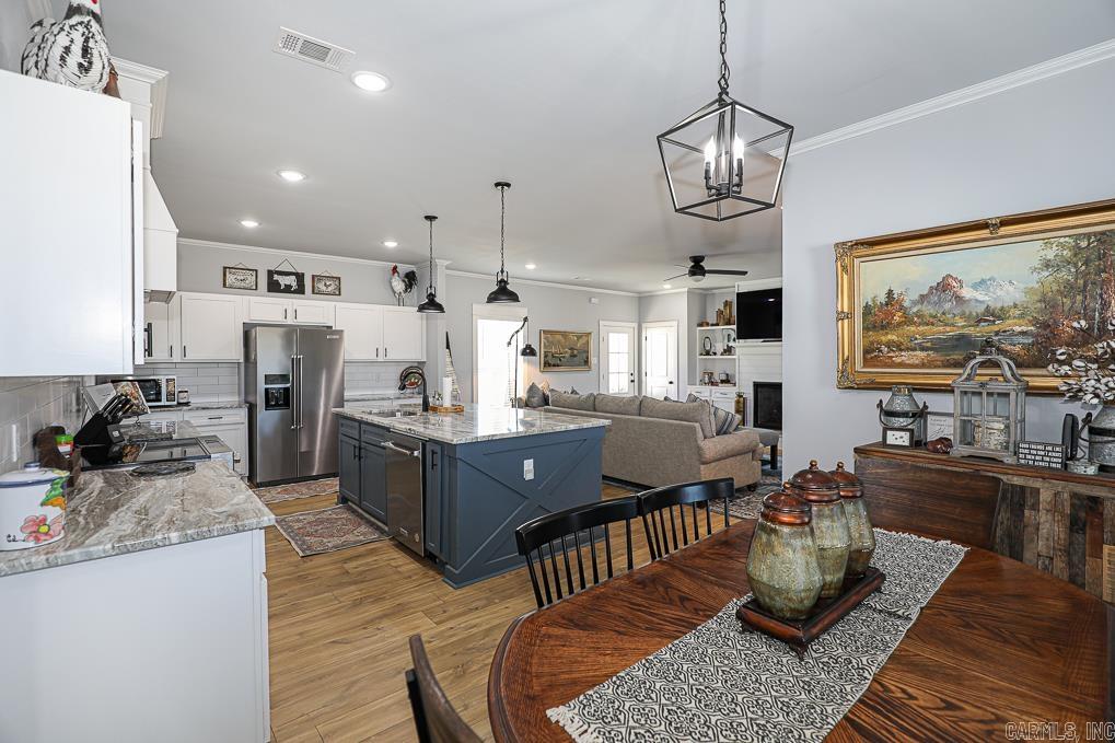 TIMBER POINT - Residential