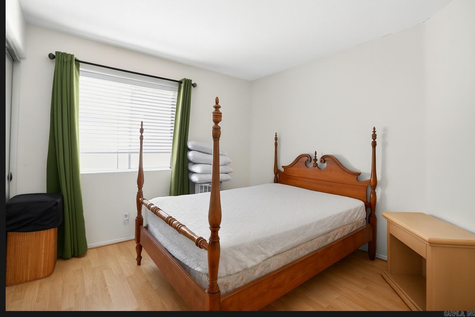 ARLINGTON PARK - Residential