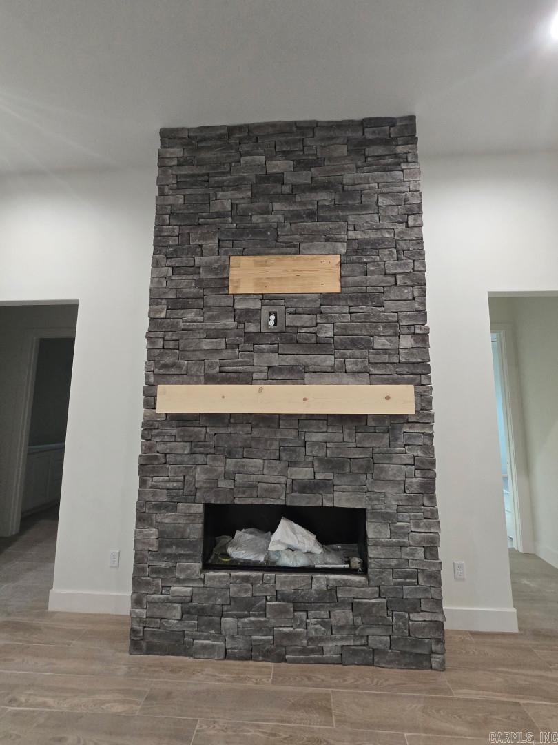 ARLINGTON PARK - Residential