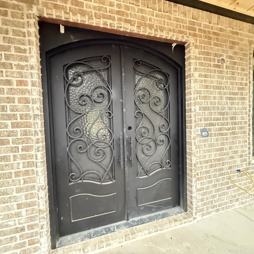 ARLINGTON PARK - Residential