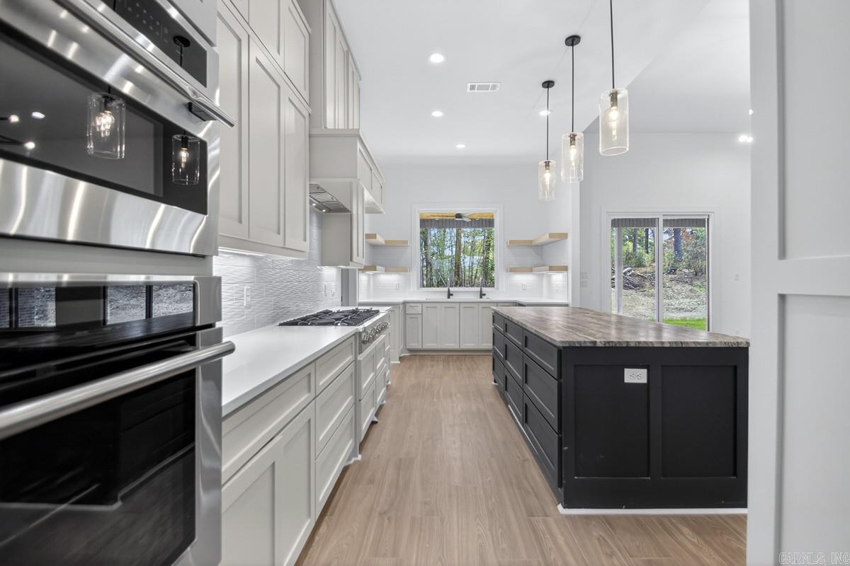 ARLINGTON PARK - Residential