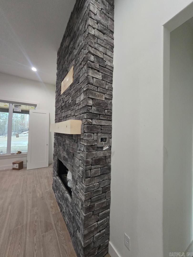 ARLINGTON PARK - Residential