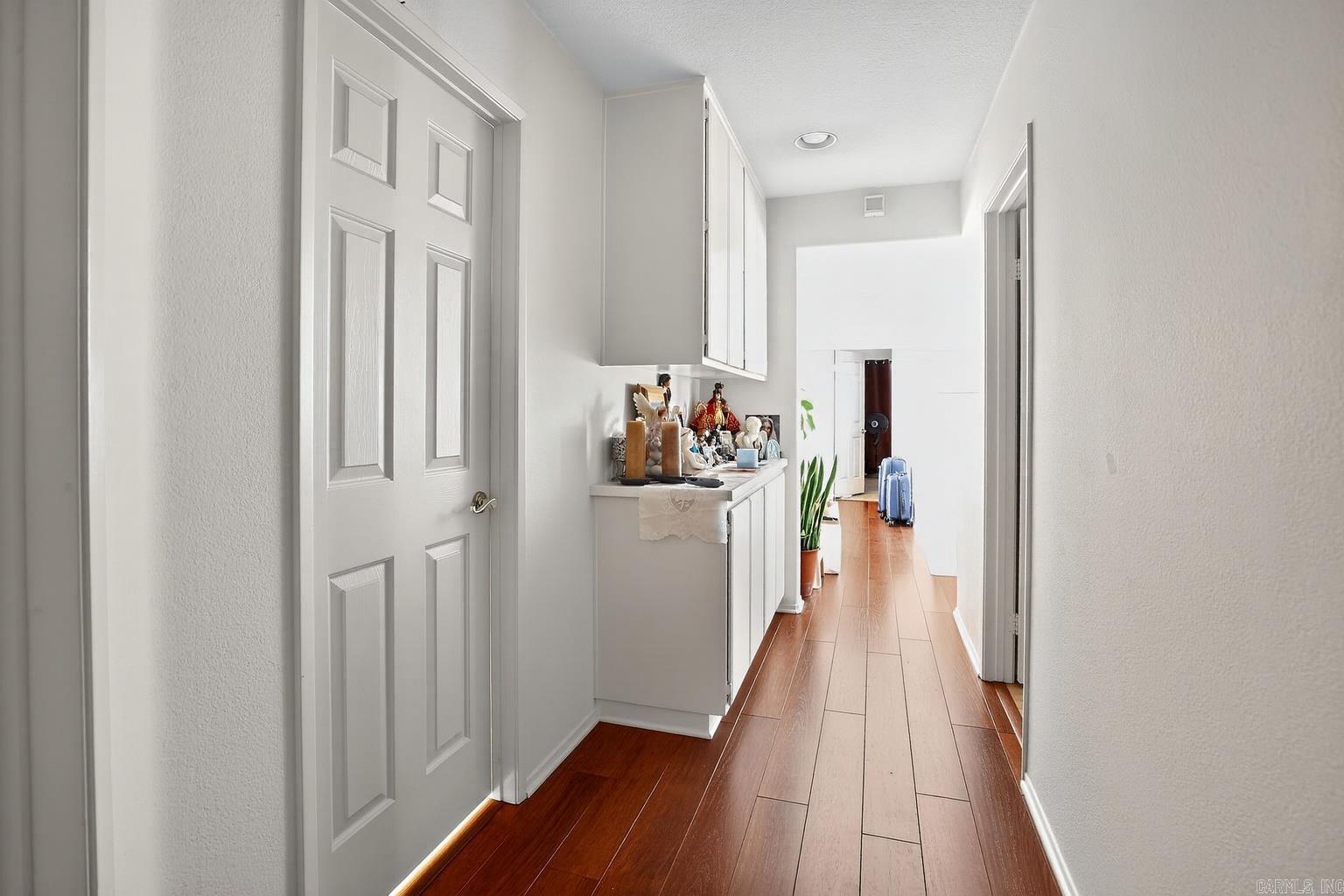 ARLINGTON PARK - Residential