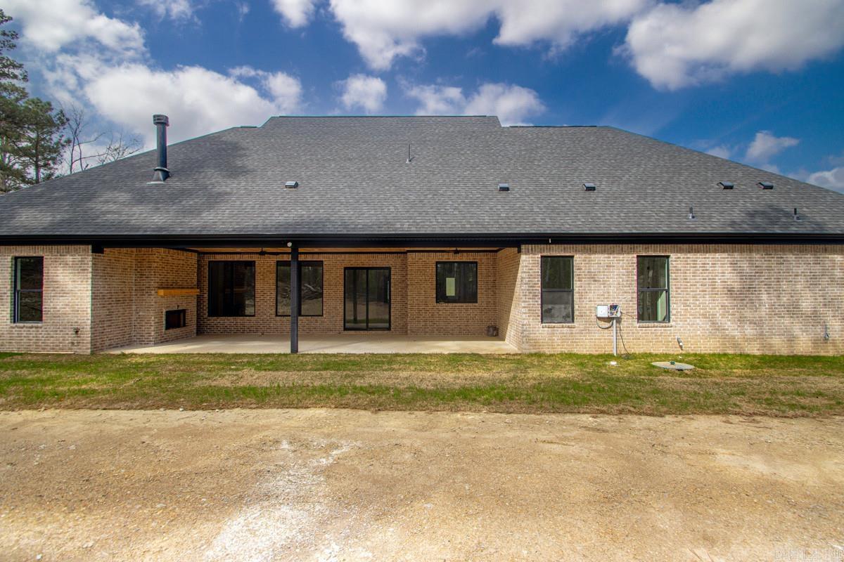 ARLINGTON PARK - Residential