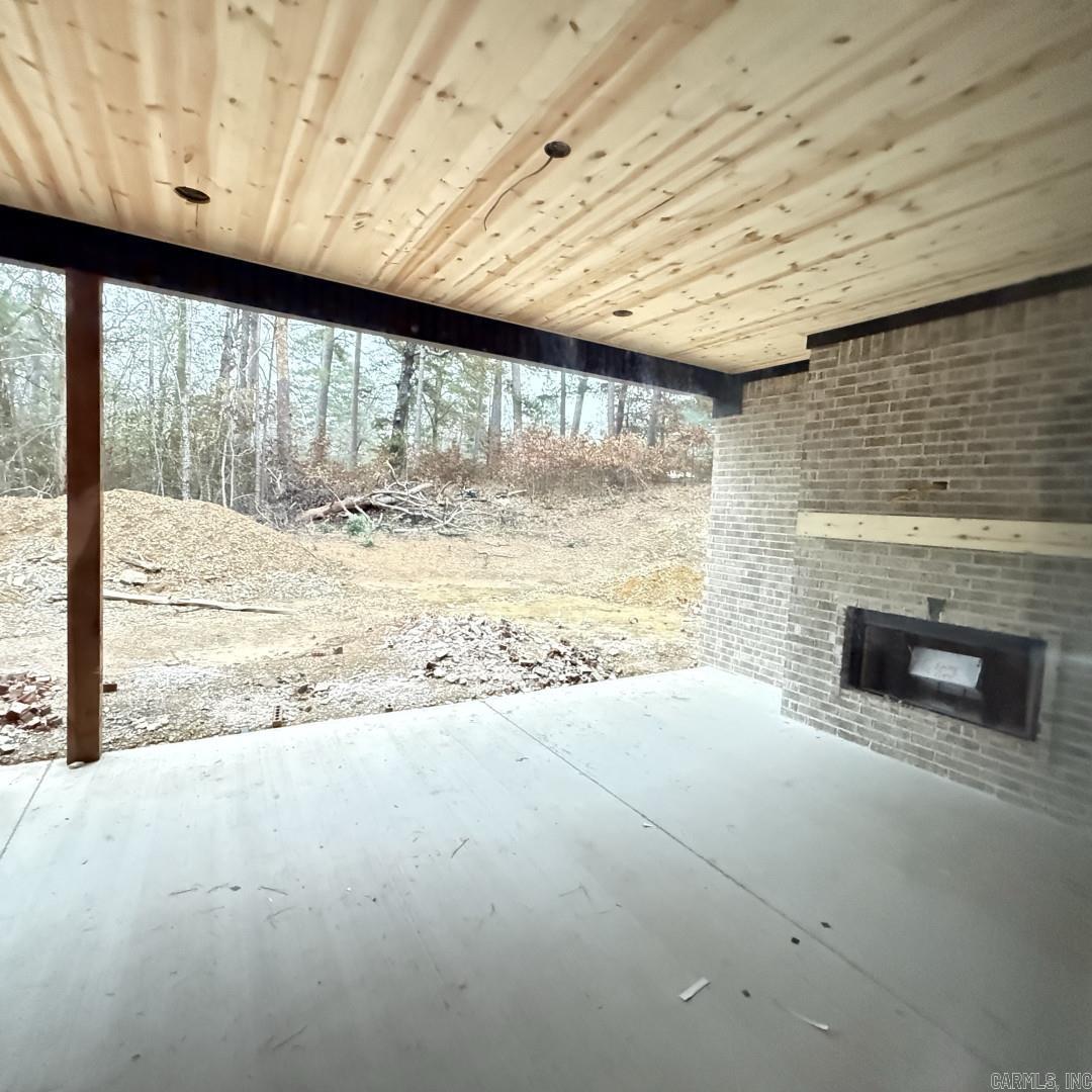 ARLINGTON PARK - Residential