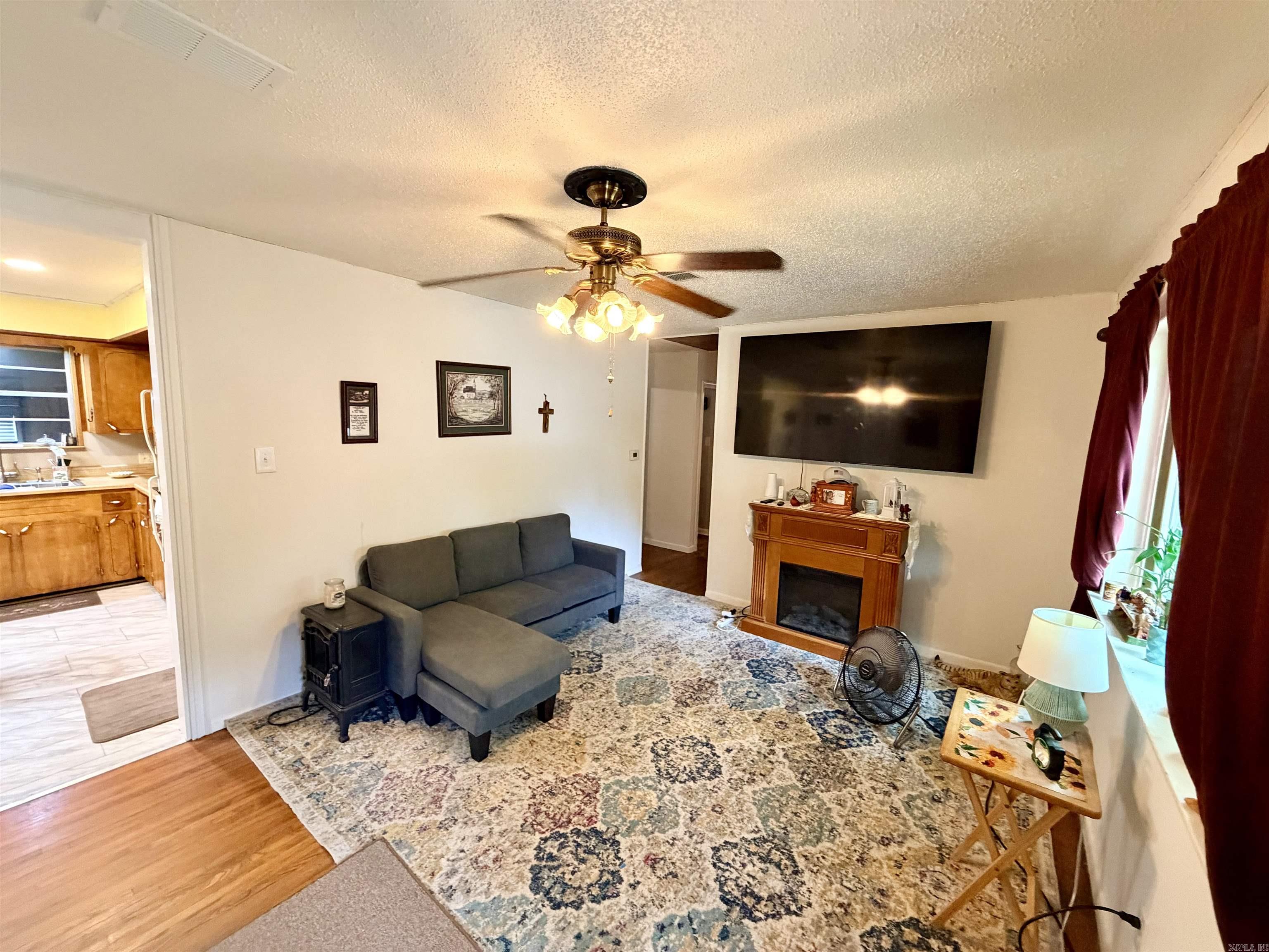 Duprees 2nd East Jack - Residential
