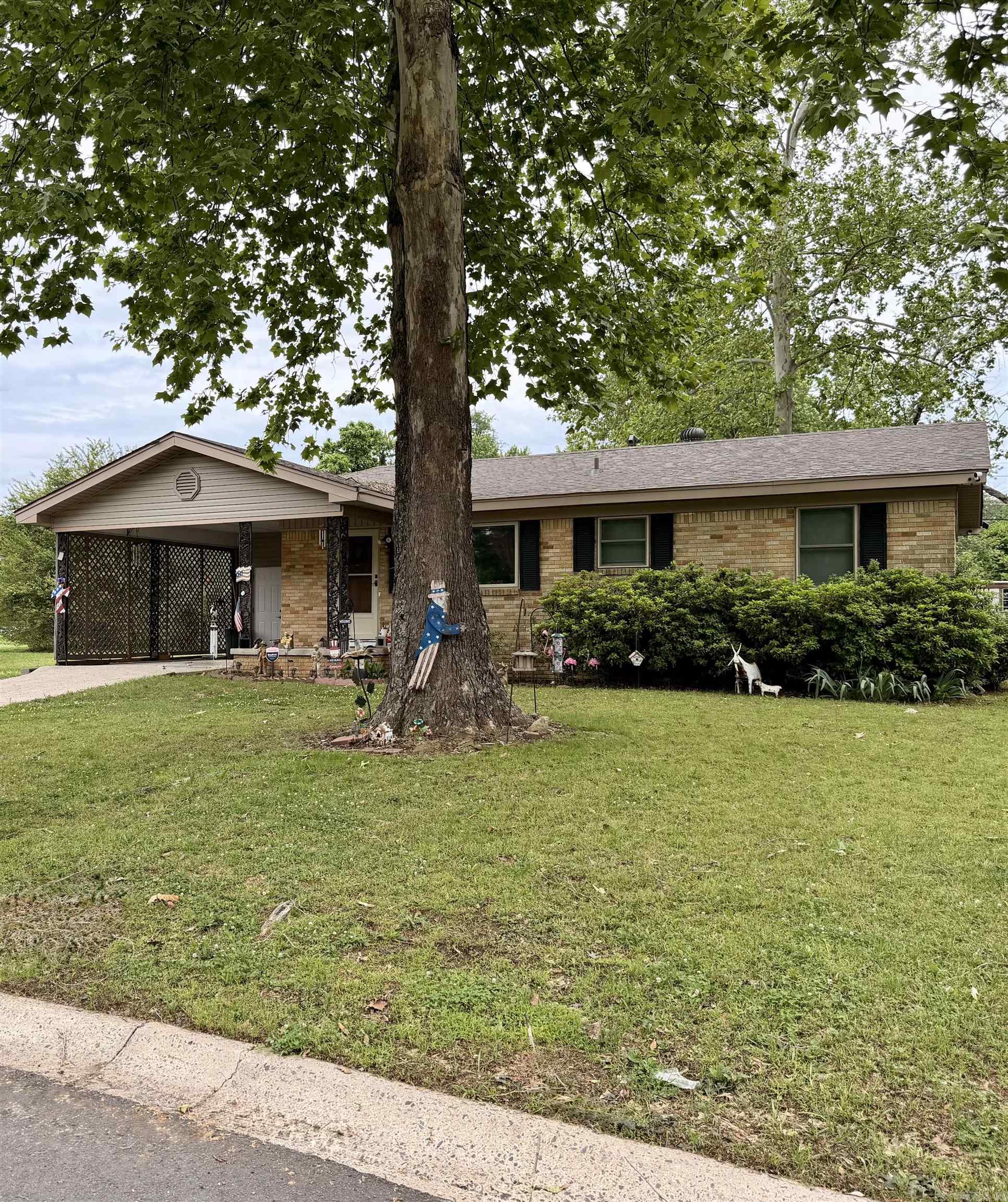Duprees 2nd East Jack - Residential