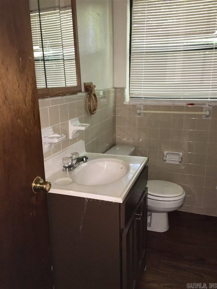 College Terrace - Residential Lease