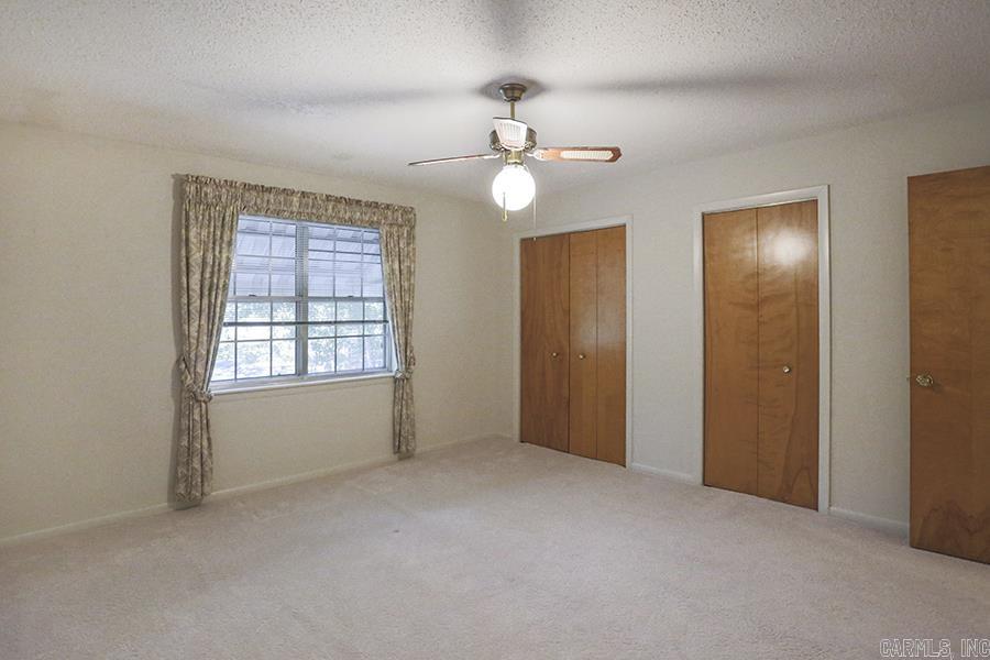 LEAWOOD HEIGHTS - Residential