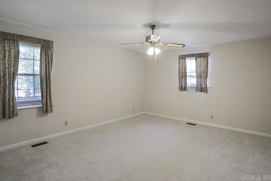 LEAWOOD HEIGHTS - Residential