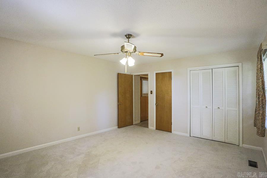 LEAWOOD HEIGHTS - Residential