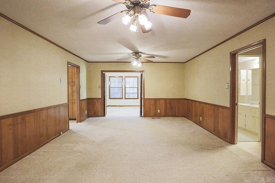 LEAWOOD HEIGHTS - Residential