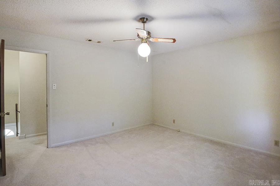 LEAWOOD HEIGHTS - Residential