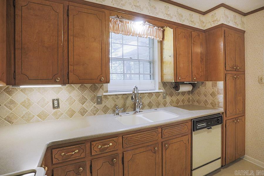 LEAWOOD HEIGHTS - Residential