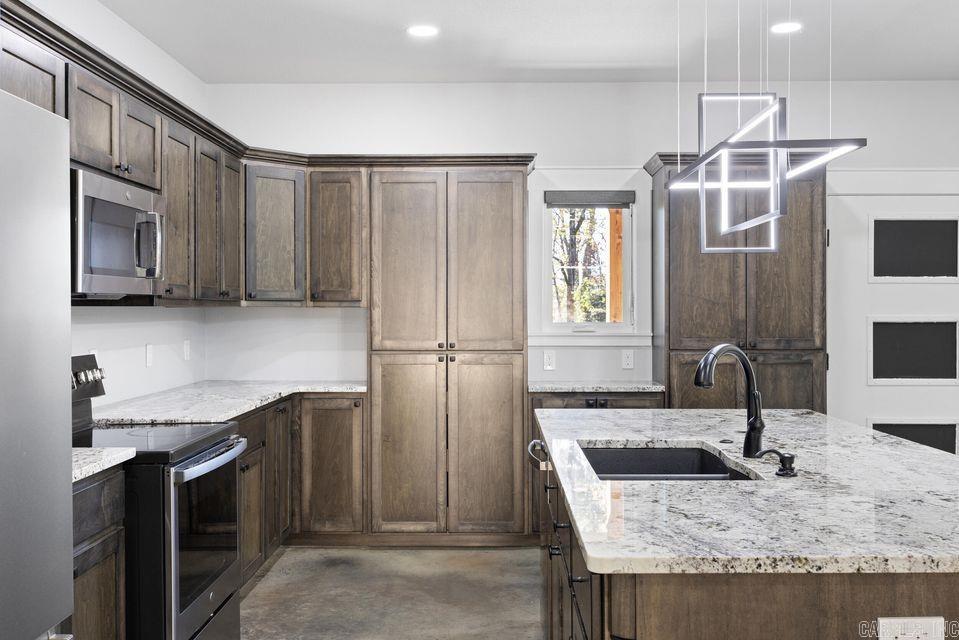 Lake Ridge - Residential