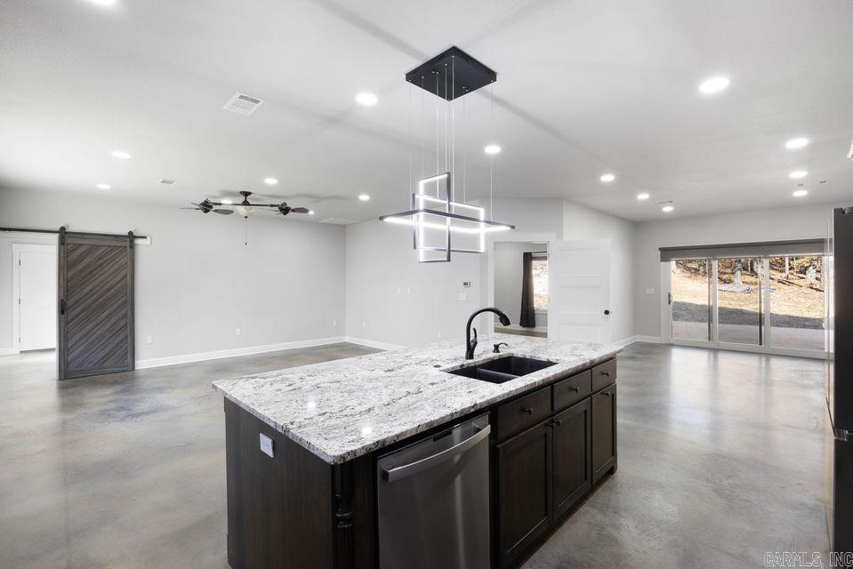 Lake Ridge - Residential