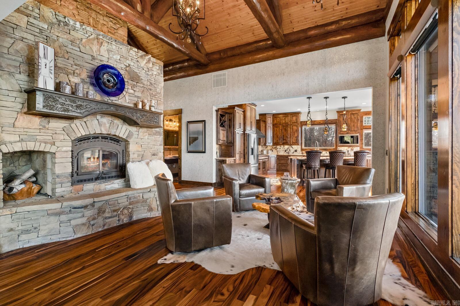 Pointe - Residential