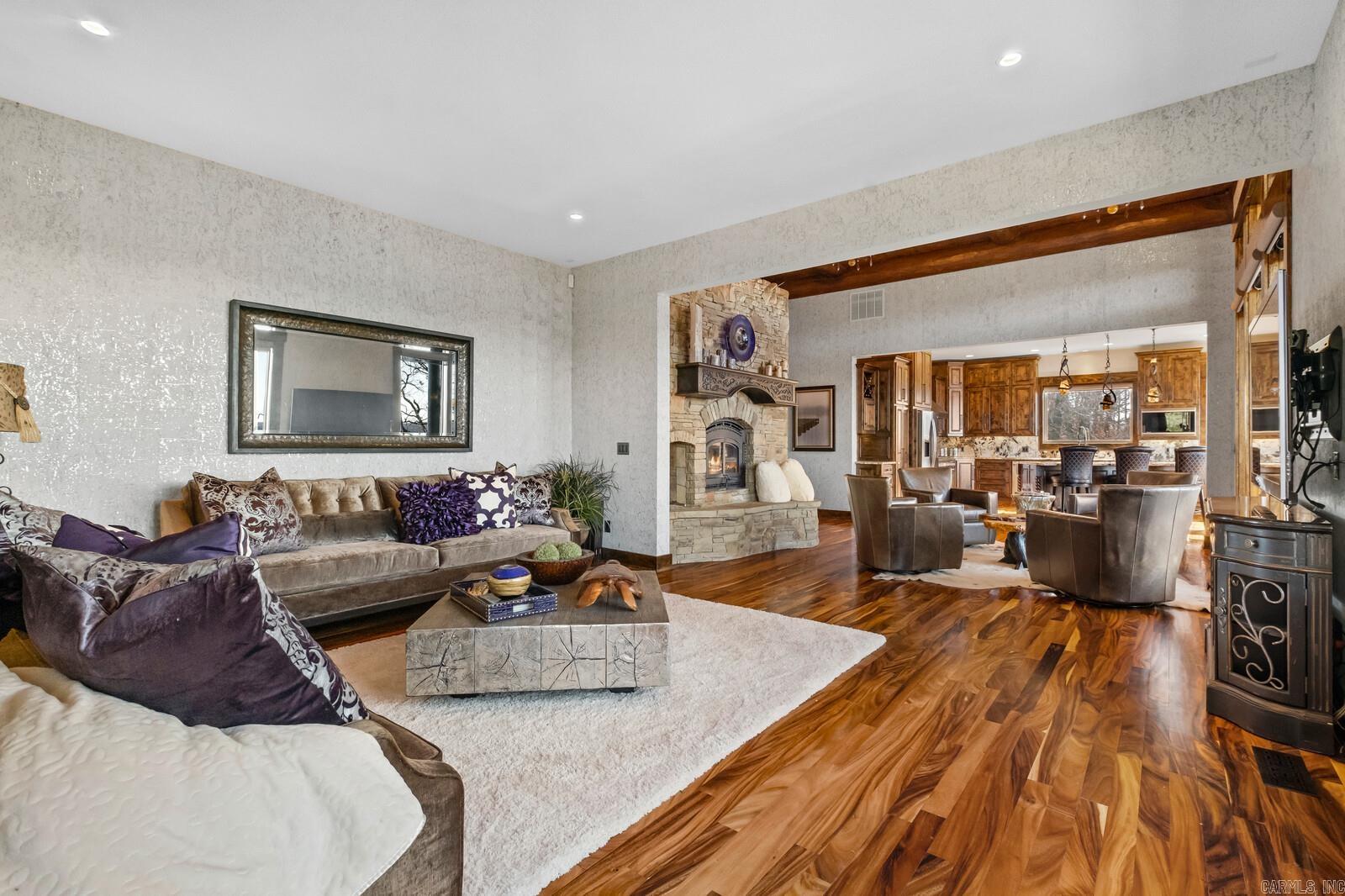 Pointe - Residential