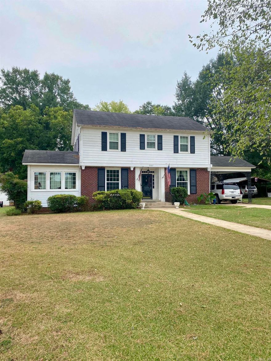 Over 3,000 sq ft | 5 Bedrooms | 2 Baths | Half-Acre Lot  Plenty of room to spread out in this spacious two-story home right in the heart of town. Big lot, big house, and endless potential — all within walking distance to downtown Warren!  ?? Schedule your showing today!