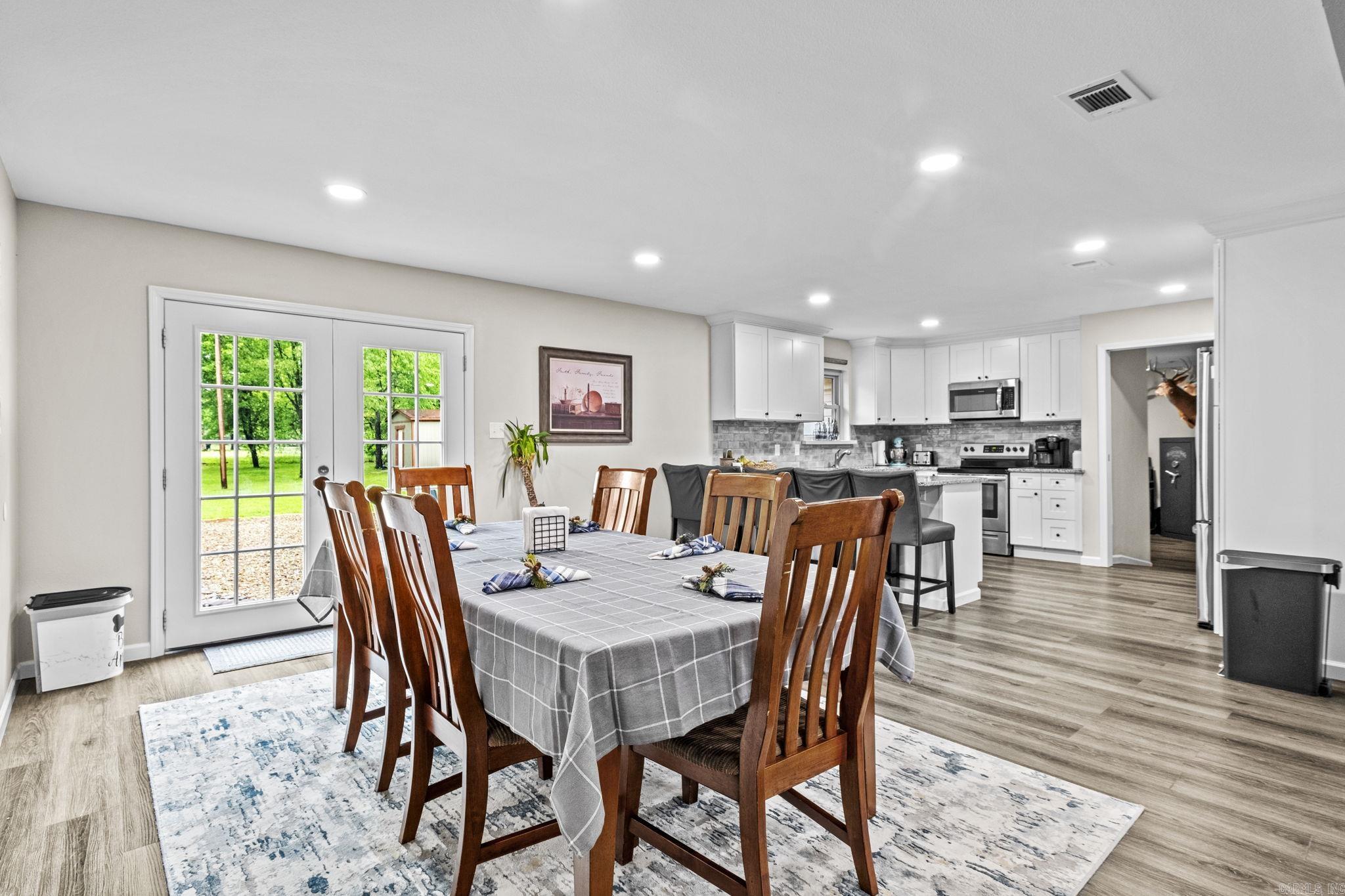 BROADMOOR - Residential