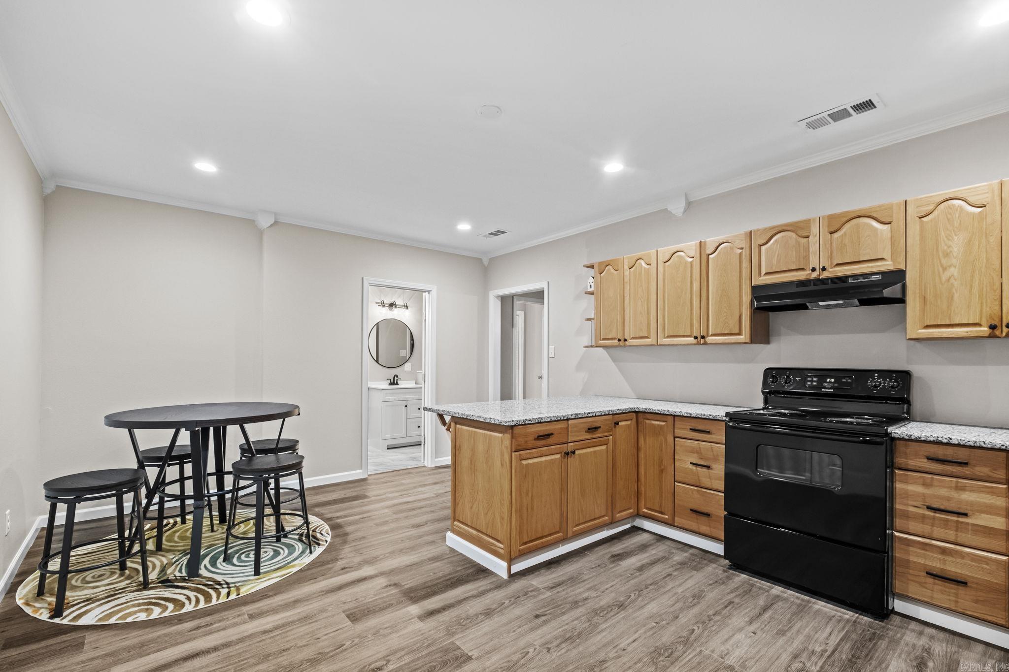 BROADMOOR - Residential