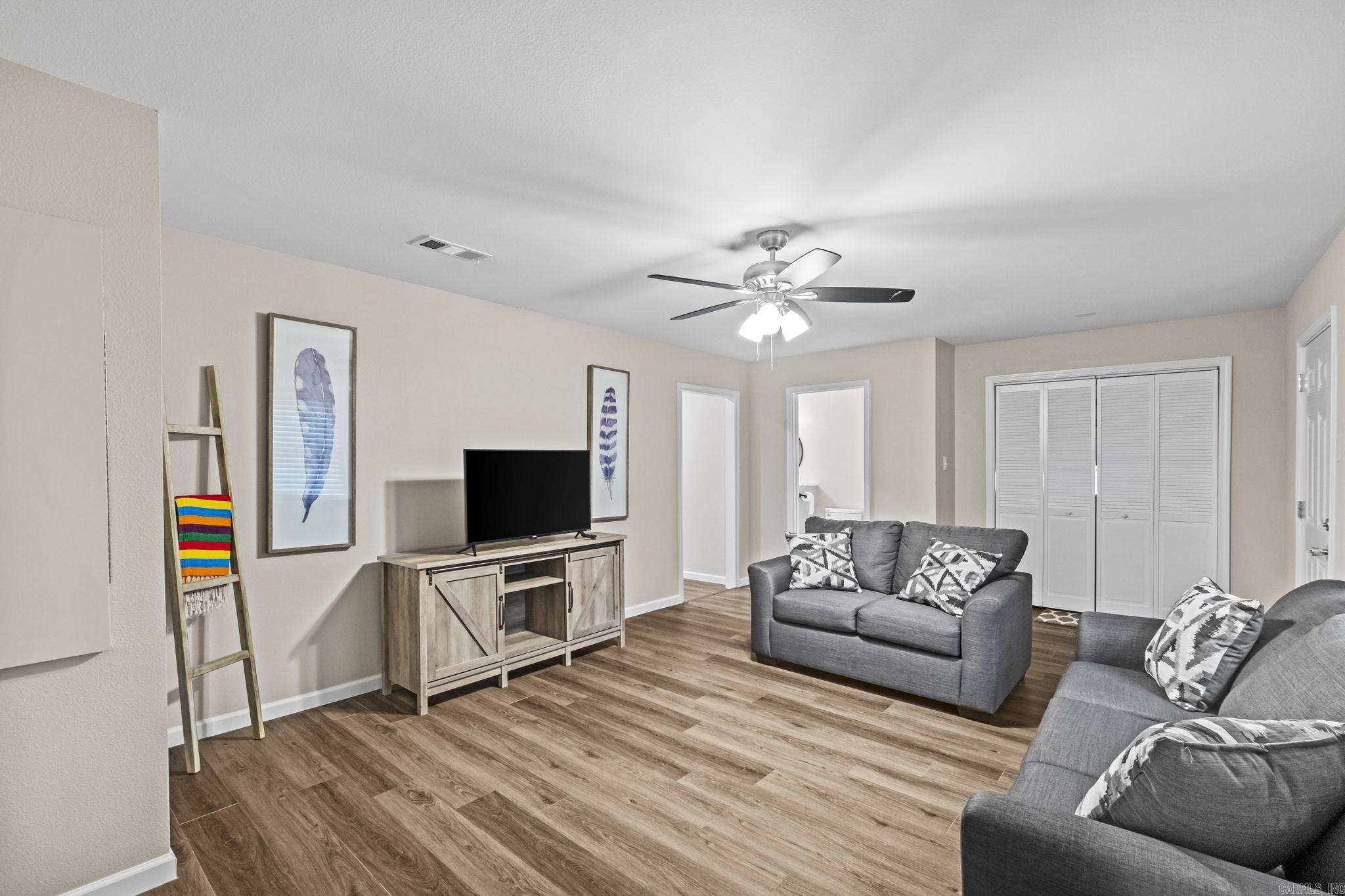 BROADMOOR - Residential