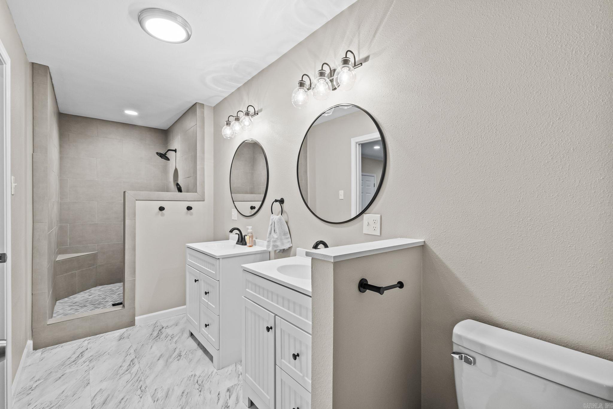 BROADMOOR - Residential