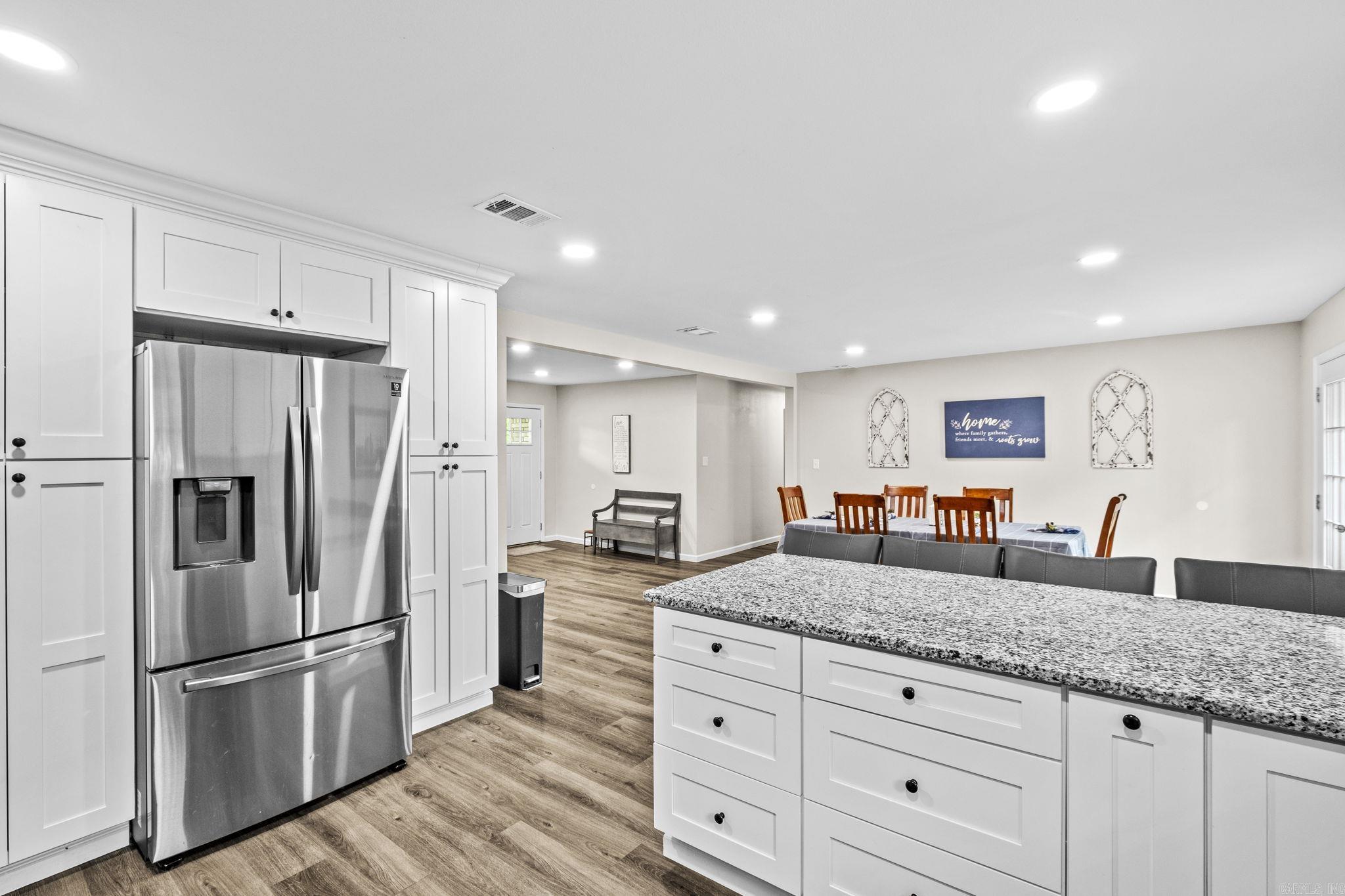 BROADMOOR - Residential