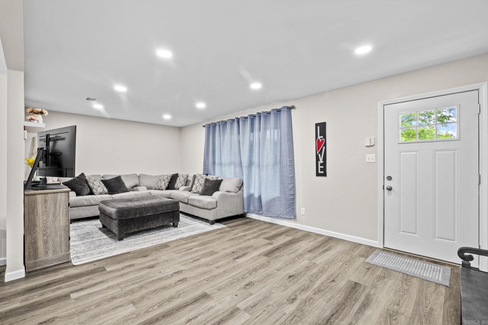 BROADMOOR - Residential