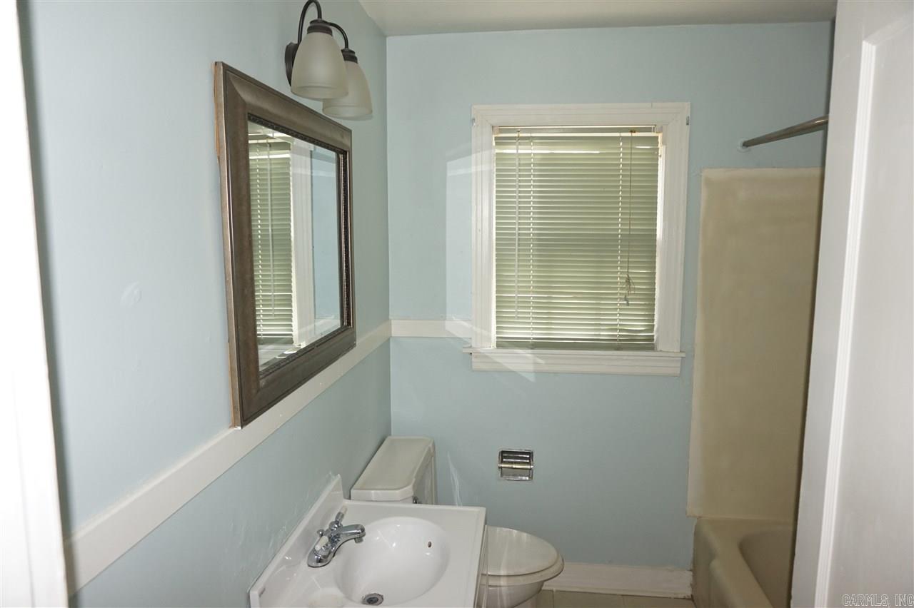 18-1N-18 - Residential Lease