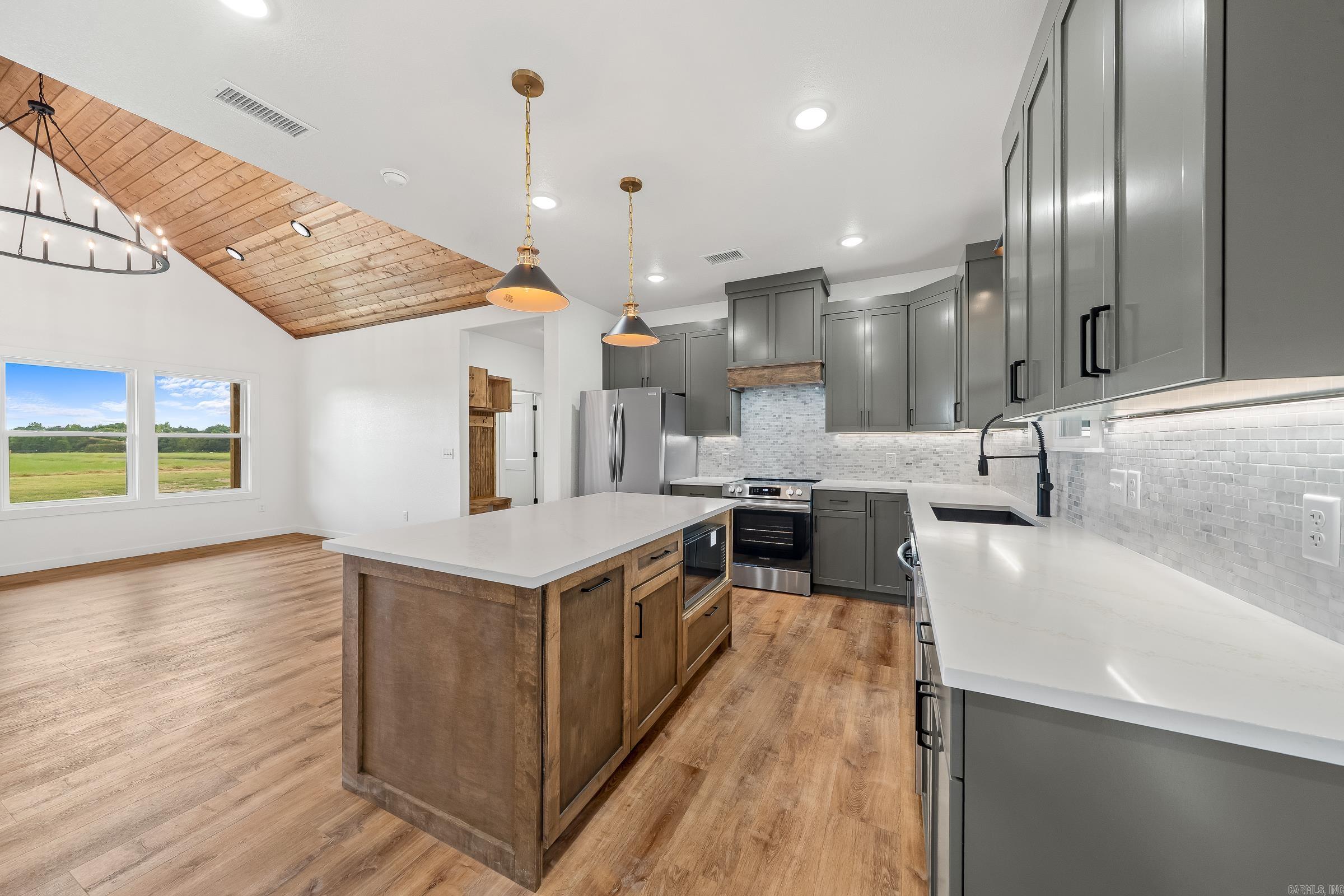 Metes & Bounds - Residential