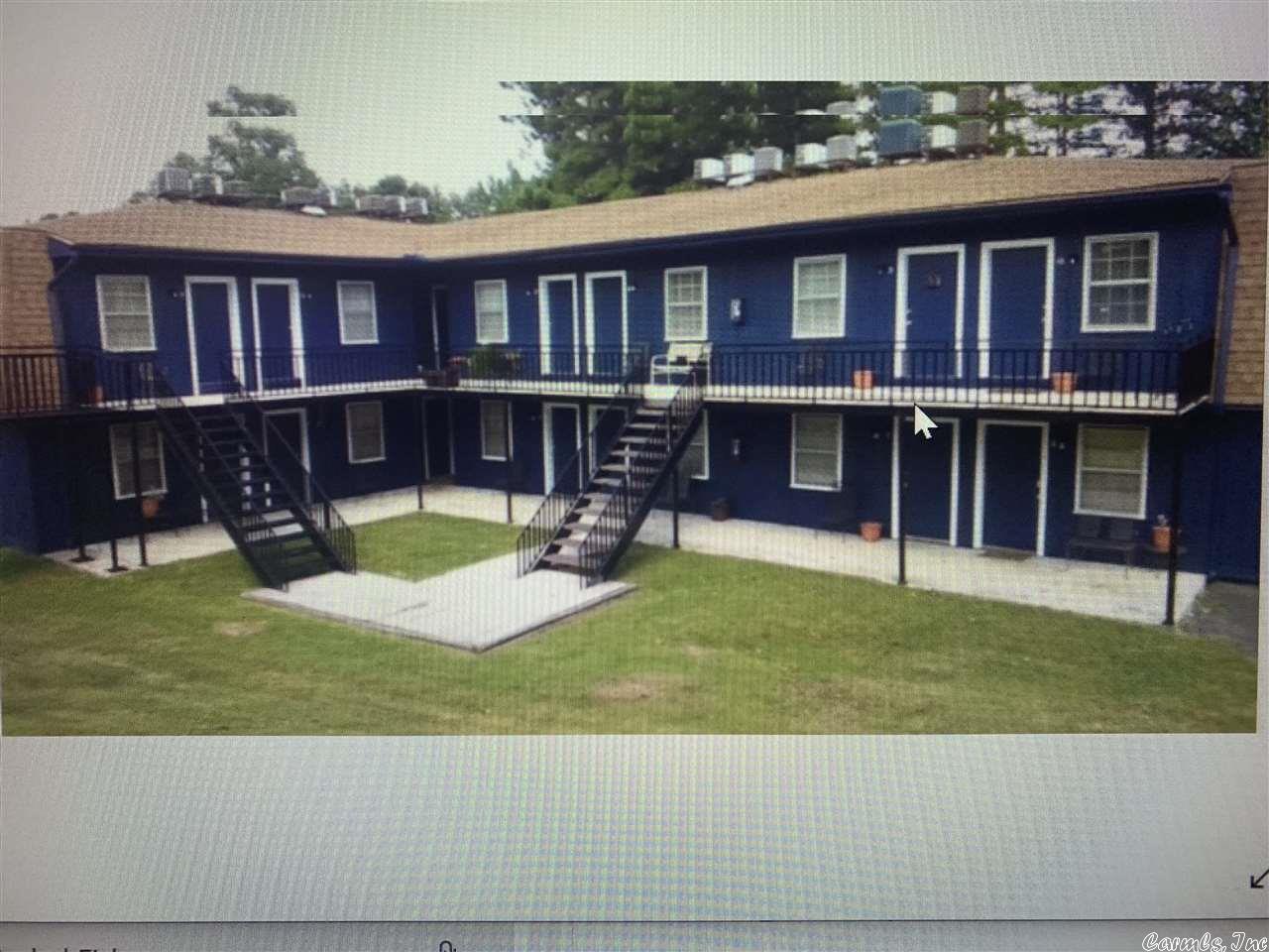 Fully occupied apartment. Perfect investor opportunity. Recently updated exterior and some interior upgrades. Centrally located.