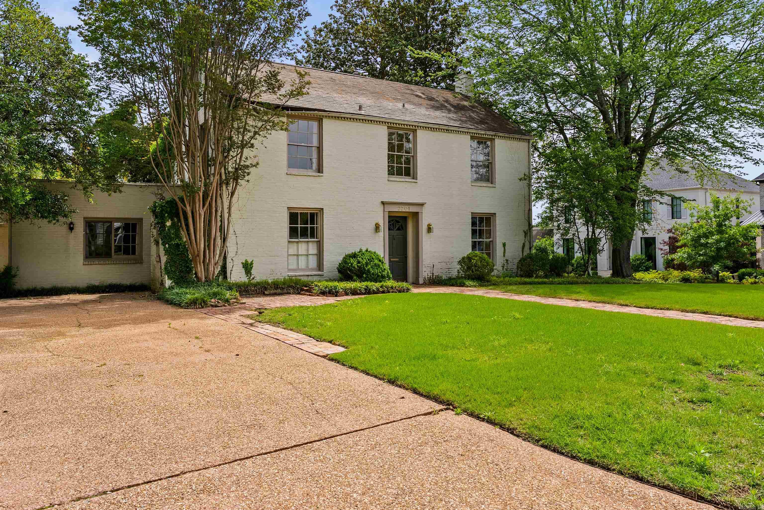 COUNTRY CLUB HGTS - Residential